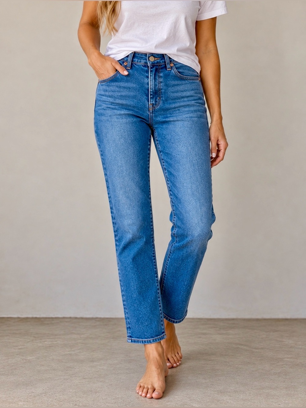 Levi’s Wedgie Straight High Rise Jeans Medium Wash Button Fly Size 28